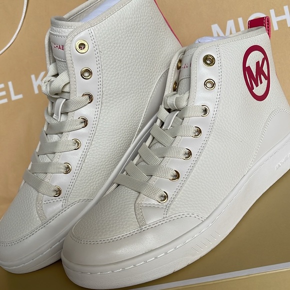 MICHAEL KORS SHEA MID HIGH TOP
FAUX LEATHER
49R4SHFE5L
ELECTRIC PINK
sneakers - Picture 9 of 16